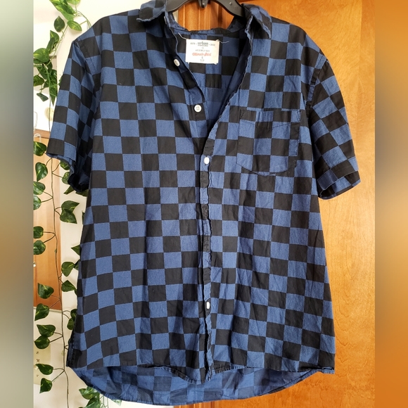 Vintage Urban Pipeline Checkered Button Down - Picture 3 of 5